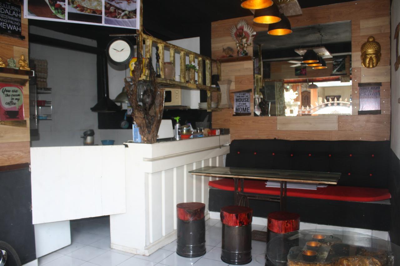 Gusti Homestay Kerobokan Exterior foto